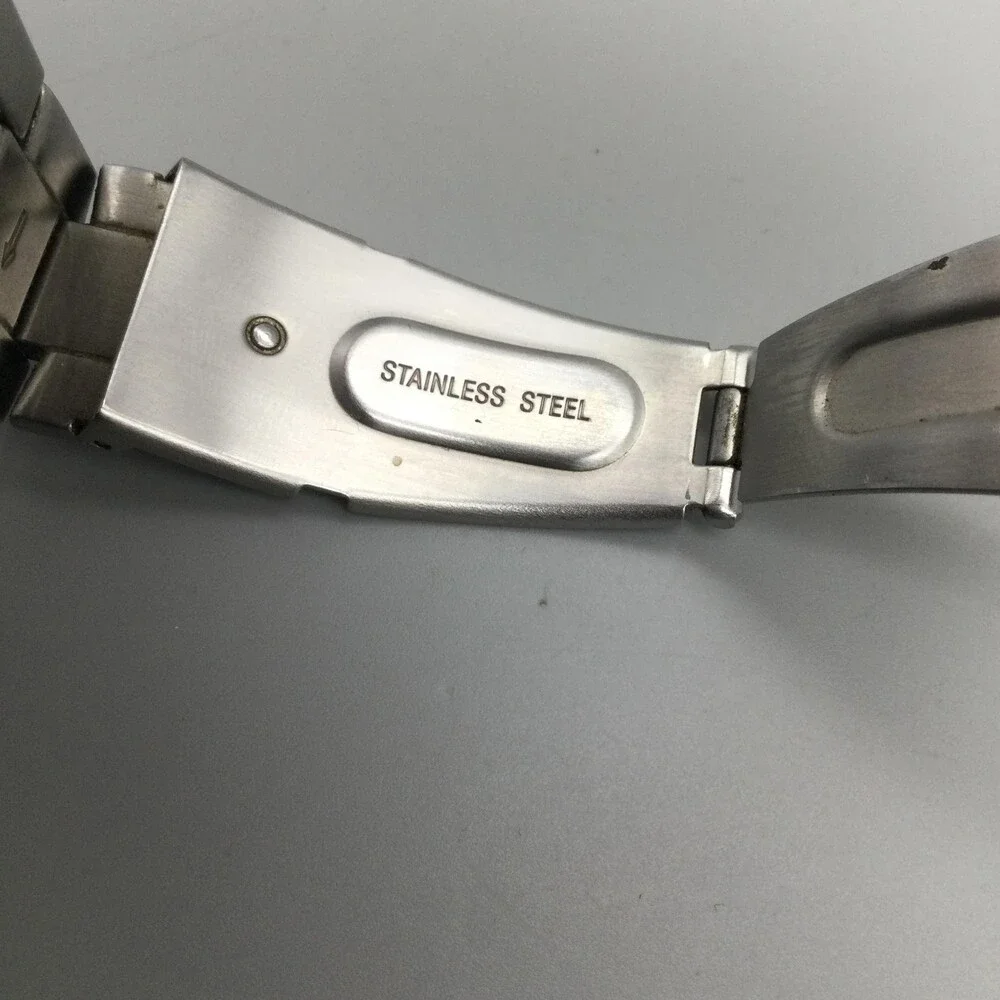 Skagen Denmark 572LSXM Womens Watch 34mm Gray Dial Stainless New Battery 8
